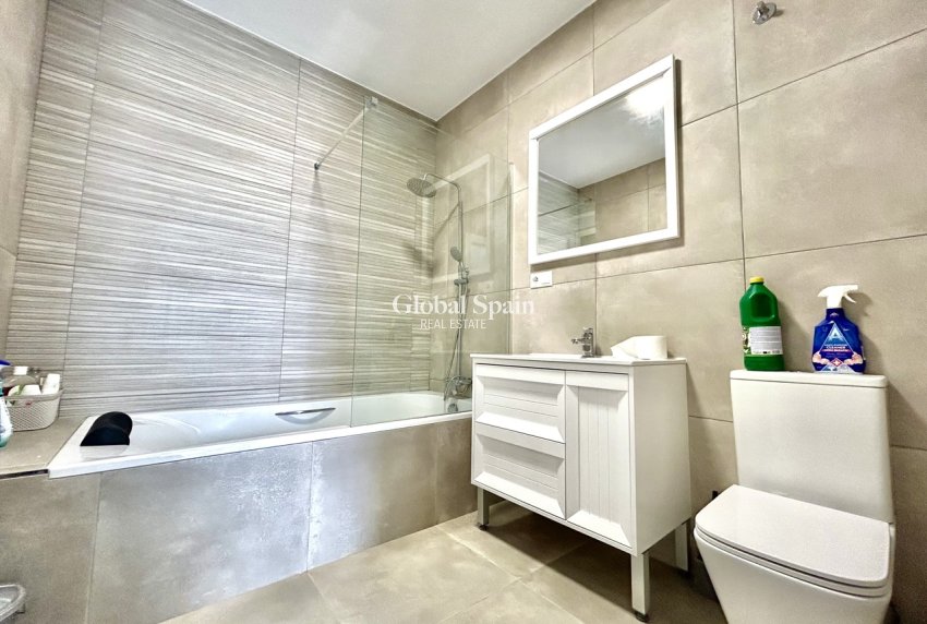 Resale - VILLA -
CIUDAD QUESADA
