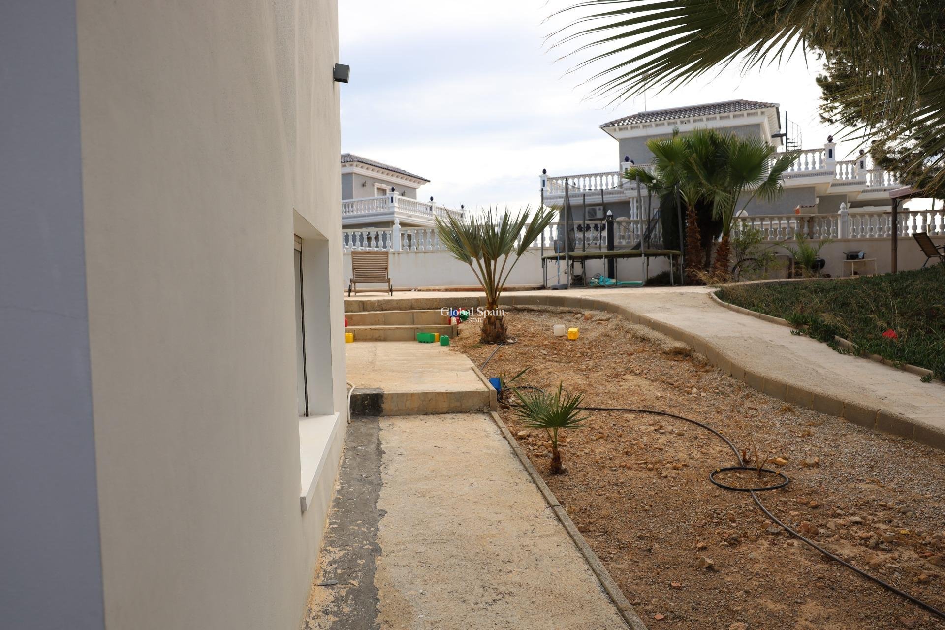 Resale - VILLA -
CIUDAD QUESADA