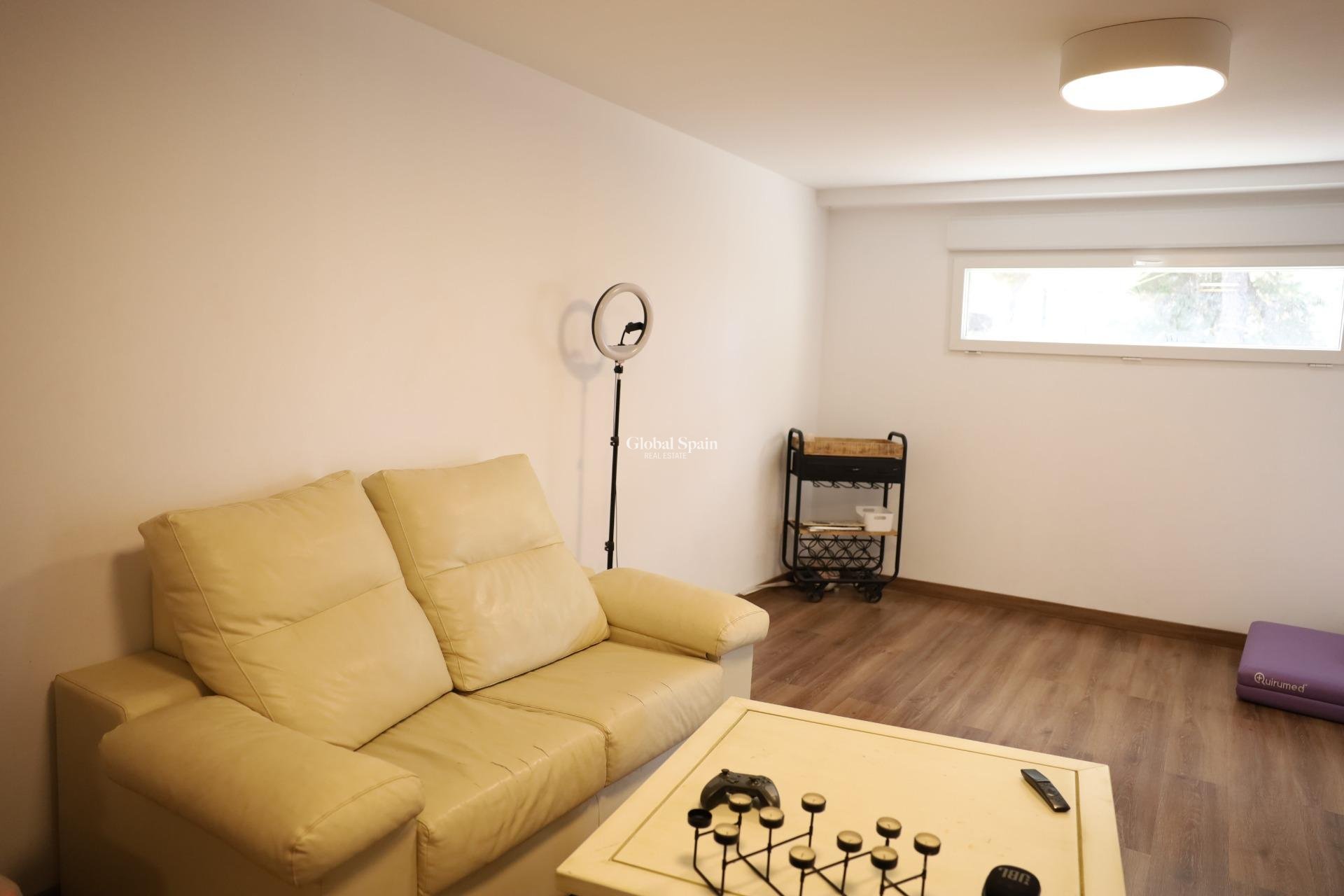 Resale - VILLA -
CIUDAD QUESADA