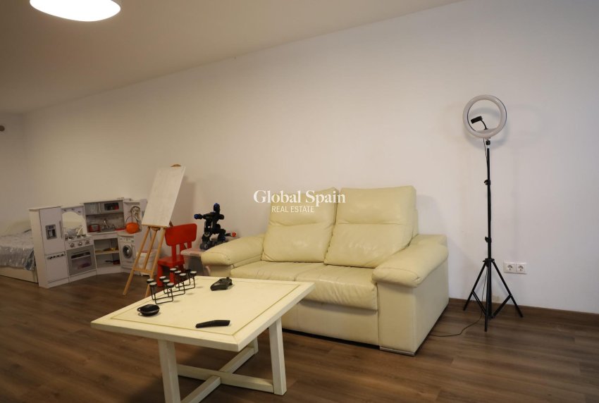 Resale - VILLA -
CIUDAD QUESADA