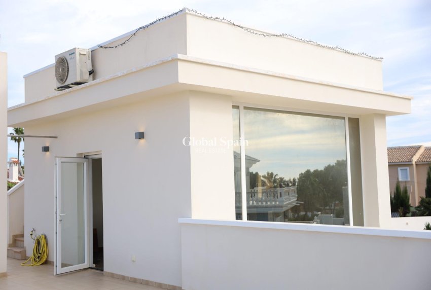 Resale - VILLA -
CIUDAD QUESADA