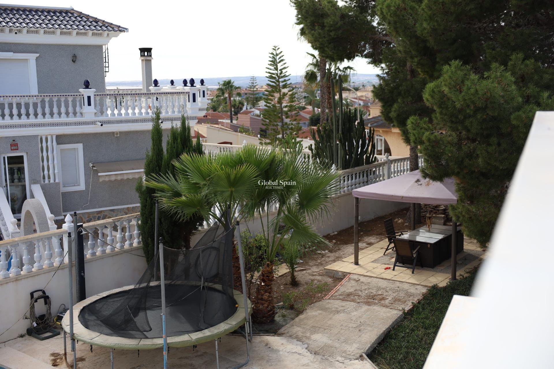 Resale - VILLA -
CIUDAD QUESADA