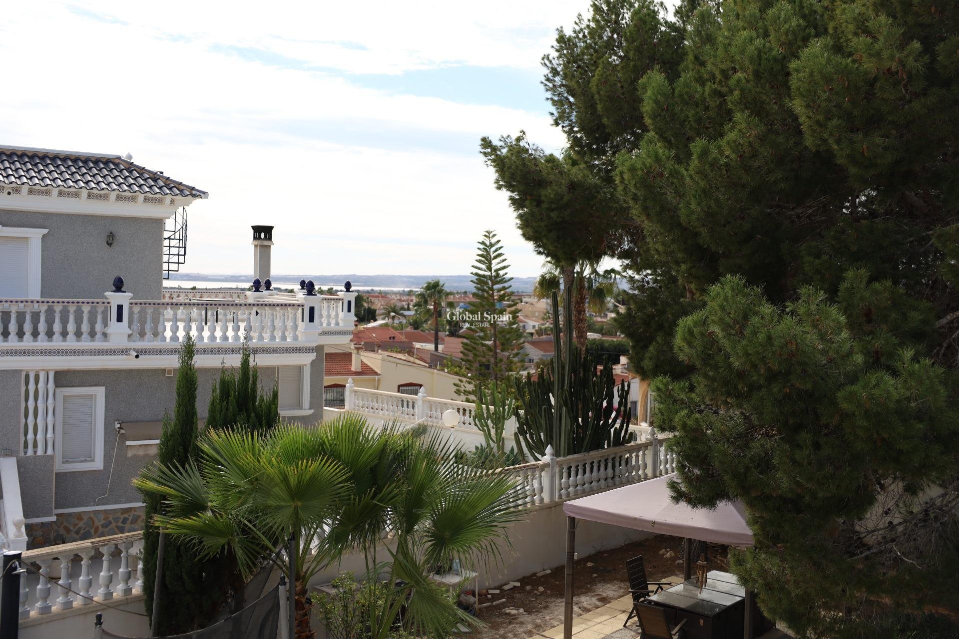 Resale - VILLA -
CIUDAD QUESADA