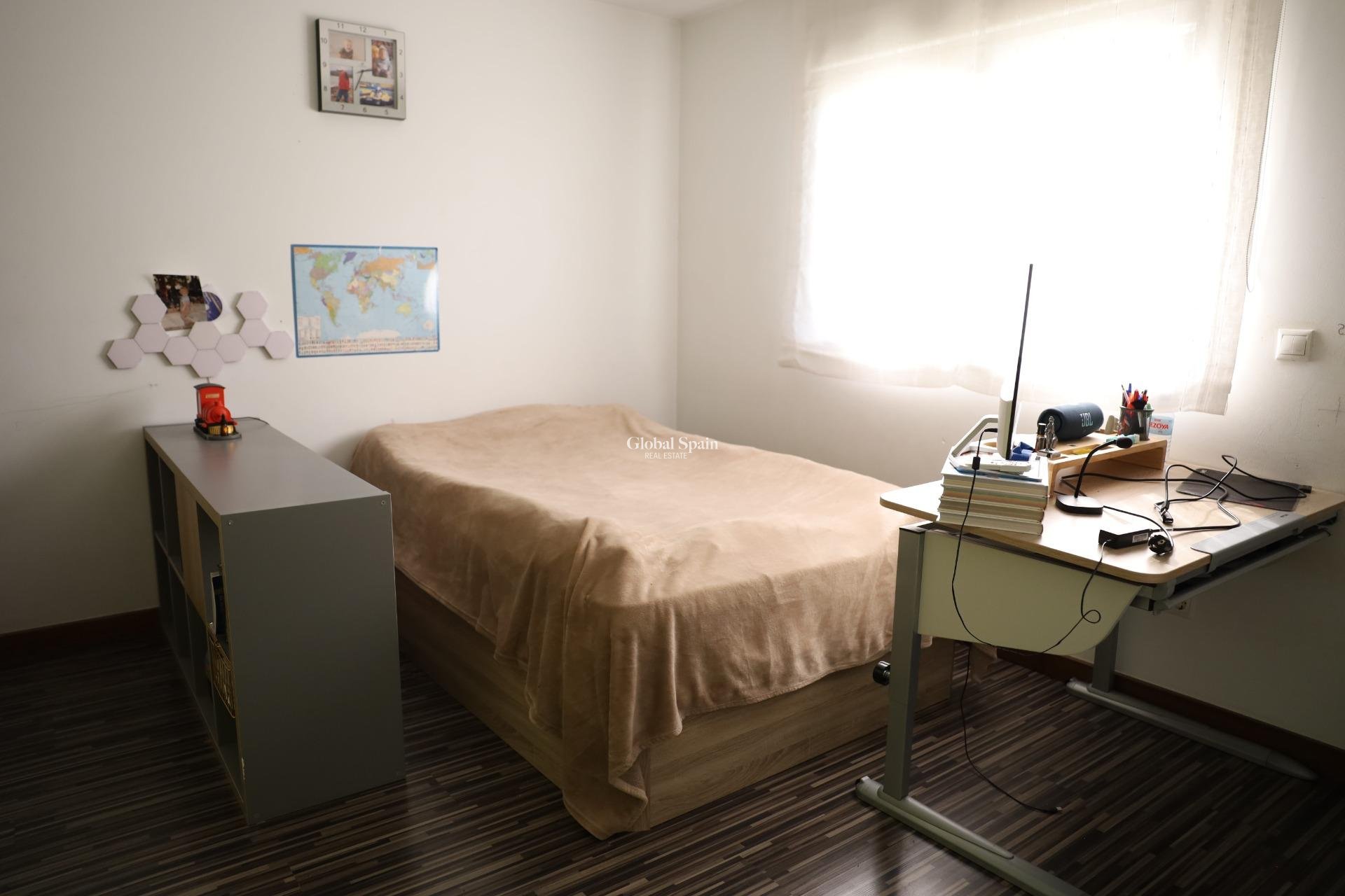 Resale - VILLA -
CIUDAD QUESADA