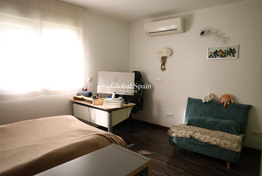 Resale - VILLA -
CIUDAD QUESADA