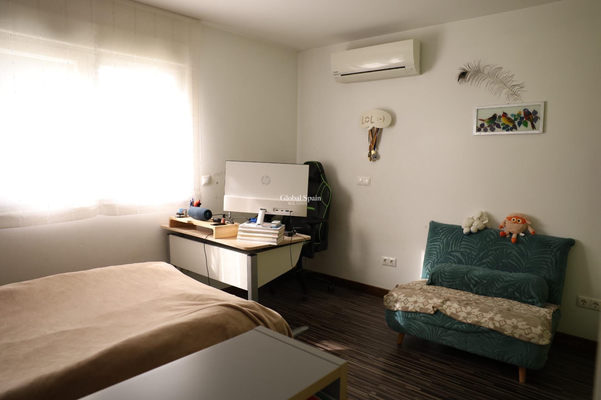 Resale - VILLA -
CIUDAD QUESADA
