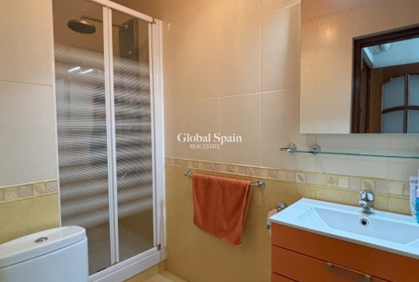 Resale - VILLA -
CIUDAD QUESADA