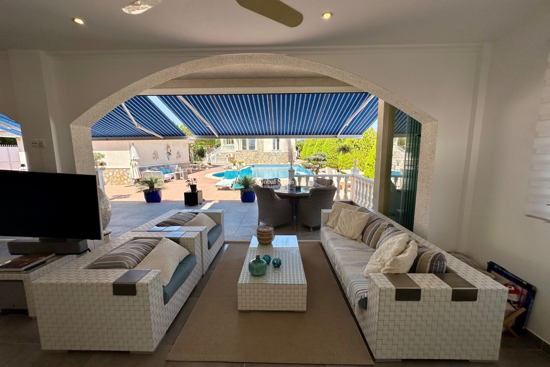 Resale - VILLA -
CIUDAD QUESADA