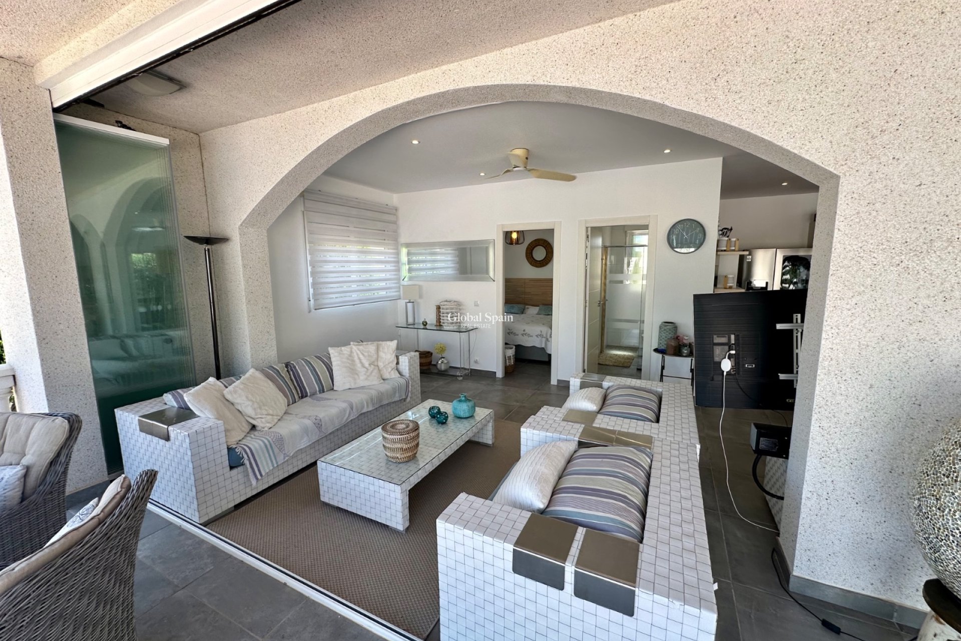 Resale - VILLA -
CIUDAD QUESADA
