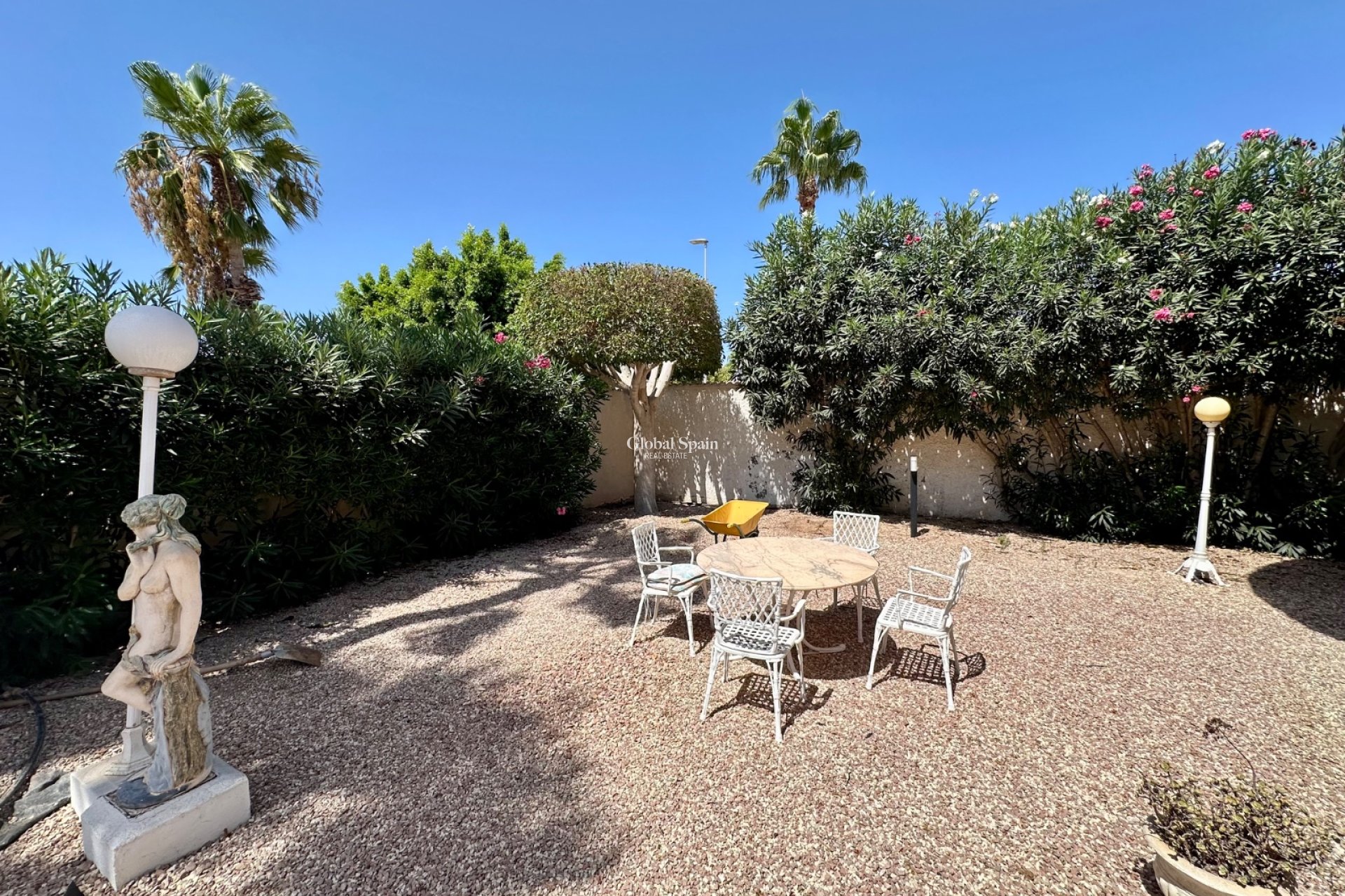Resale - VILLA -
CIUDAD QUESADA