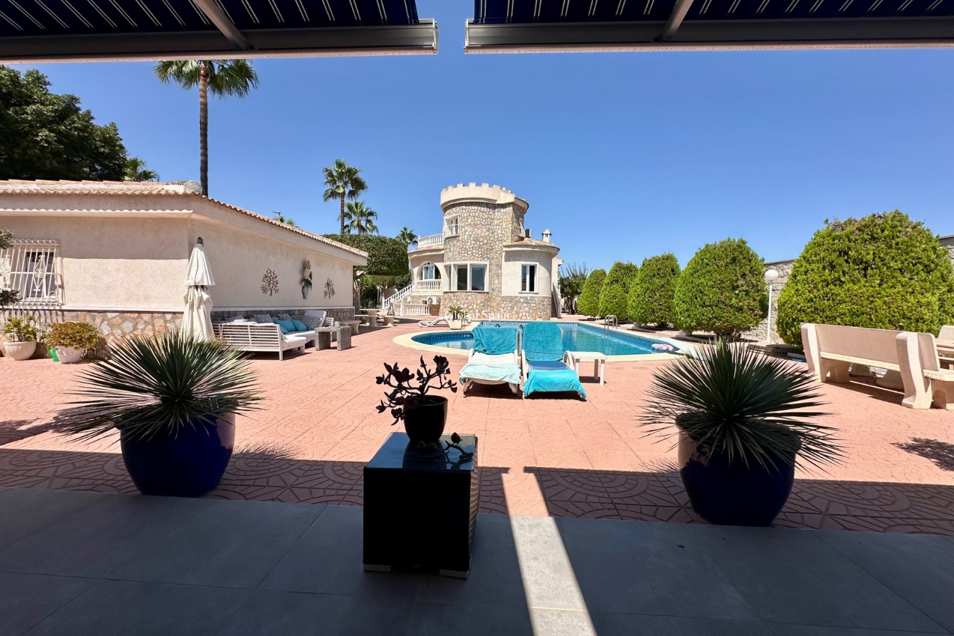 Resale - VILLA -
CIUDAD QUESADA