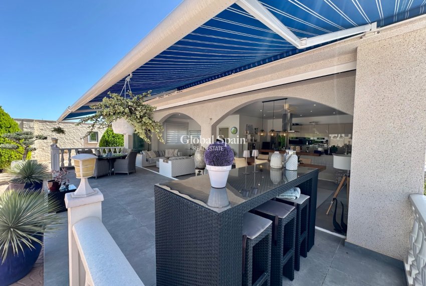 Resale - VILLA -
CIUDAD QUESADA