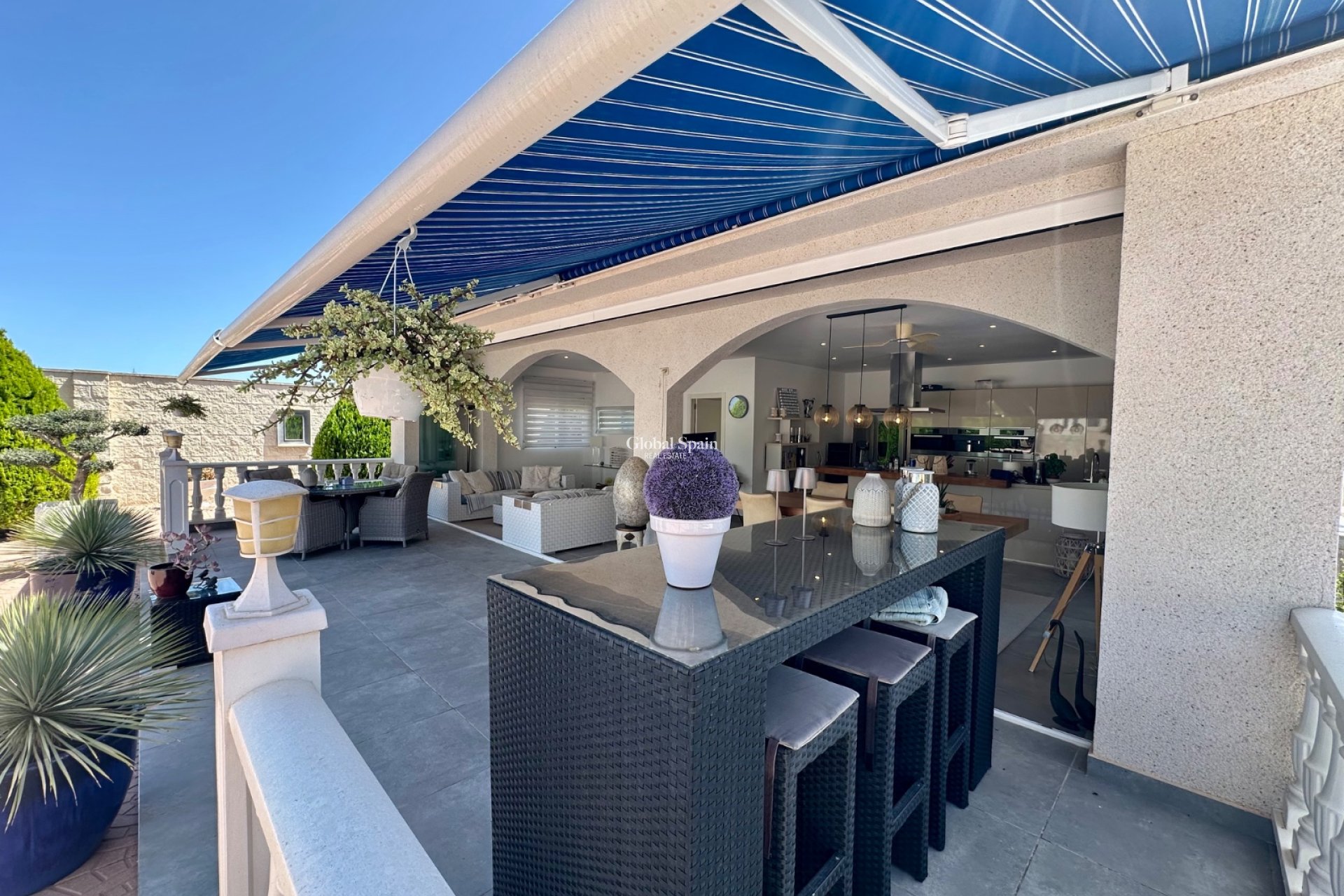 Resale - VILLA -
CIUDAD QUESADA