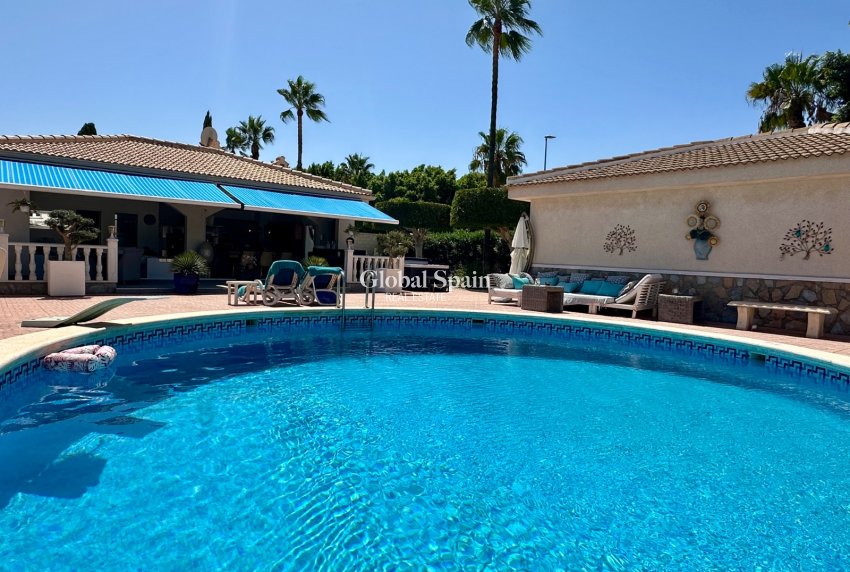 Resale - VILLA -
CIUDAD QUESADA
