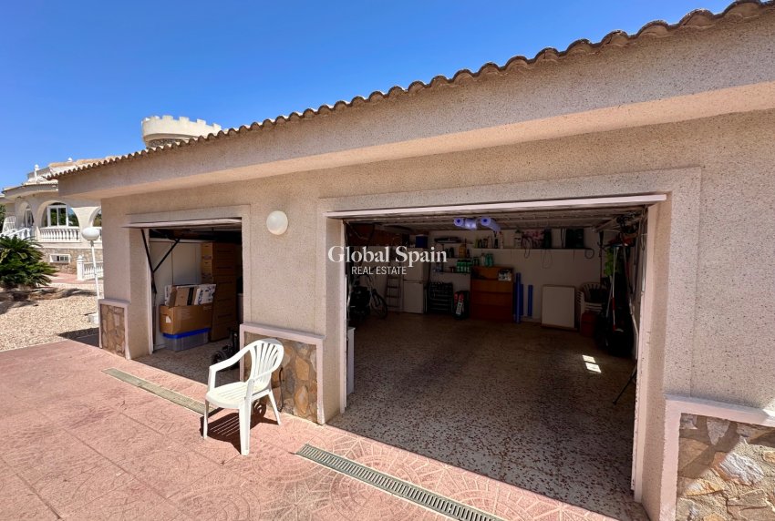 Resale - VILLA -
CIUDAD QUESADA