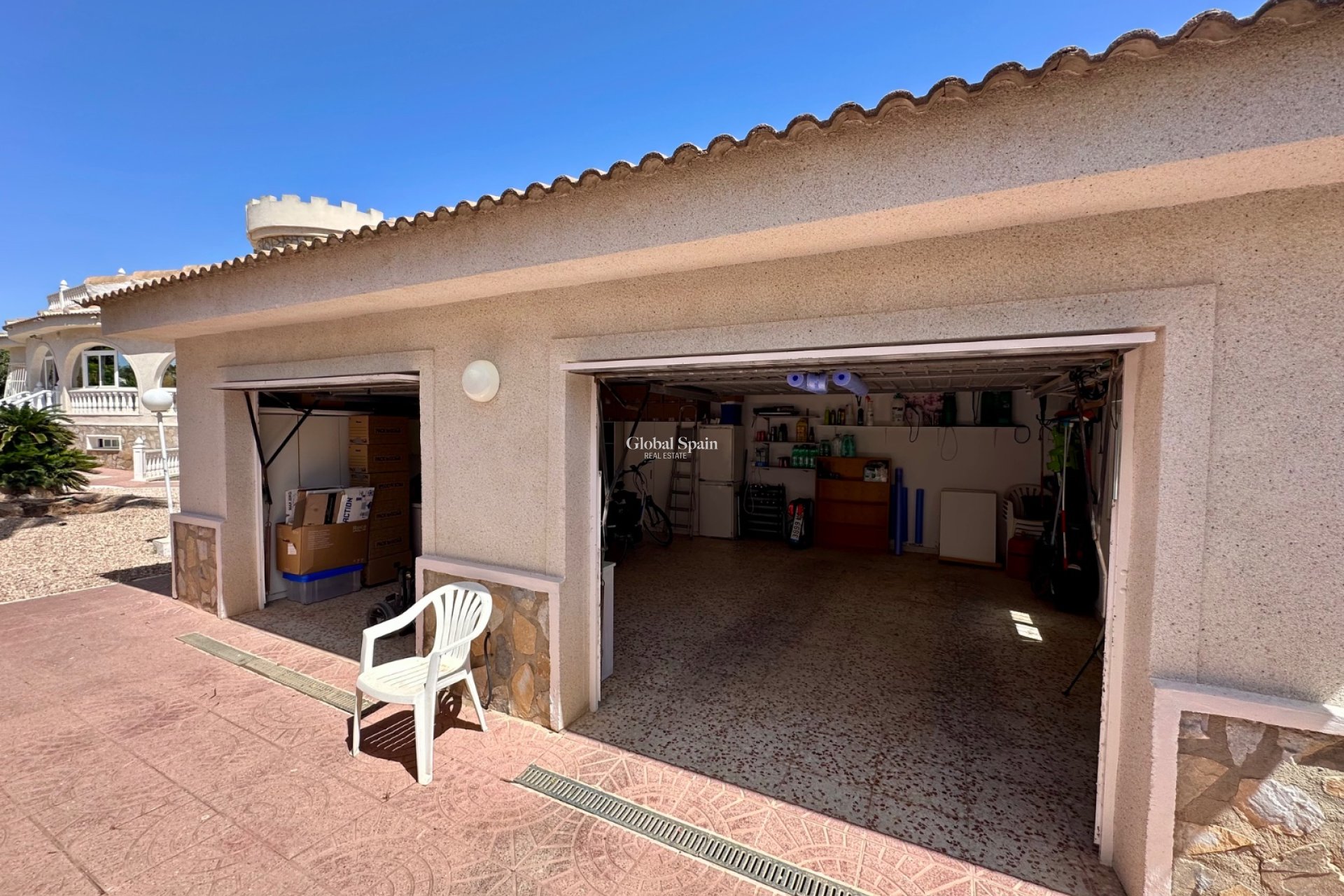 Resale - VILLA -
CIUDAD QUESADA