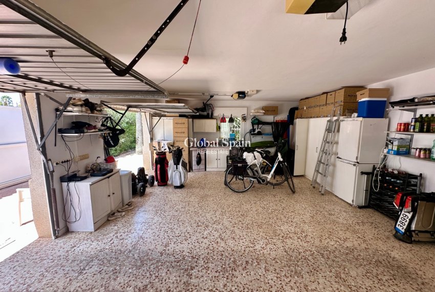 Resale - VILLA -
CIUDAD QUESADA
