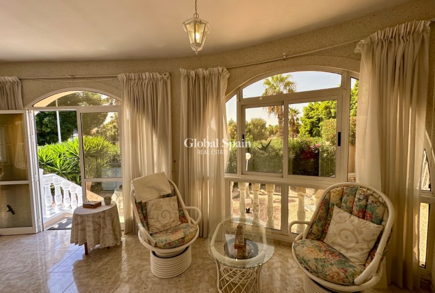 Resale - VILLA -
CIUDAD QUESADA
