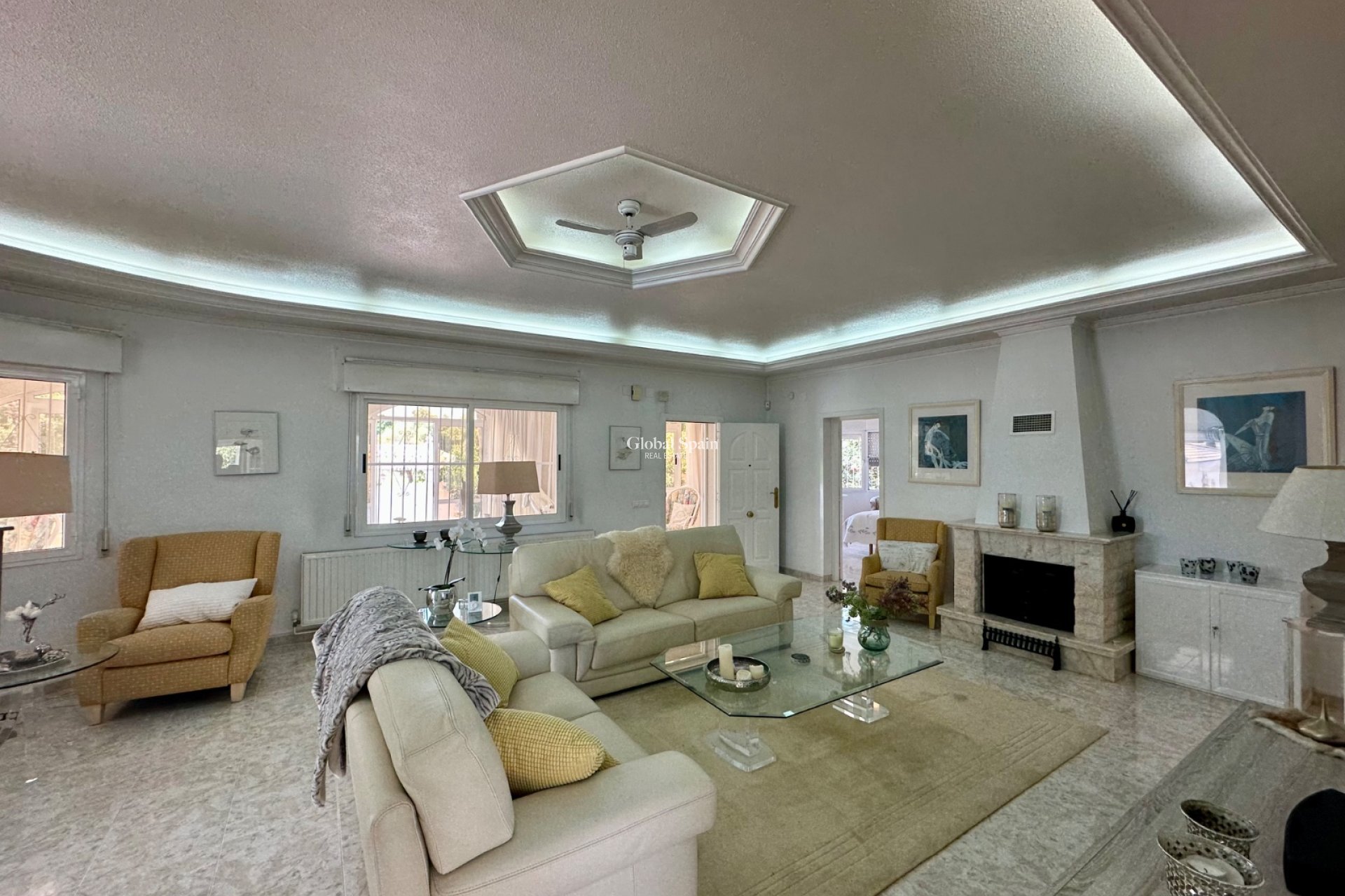 Resale - VILLA -
CIUDAD QUESADA