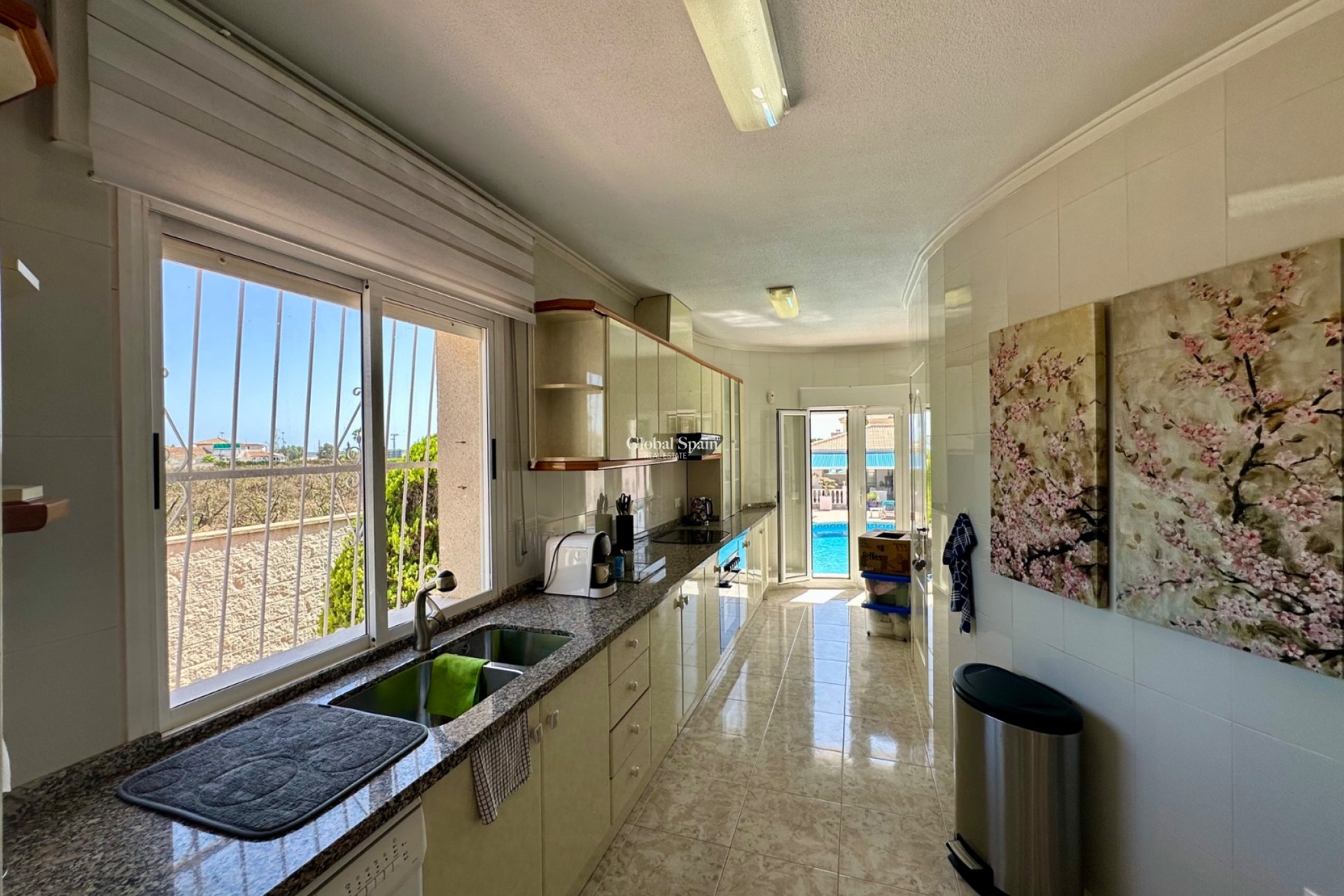 Resale - VILLA -
CIUDAD QUESADA