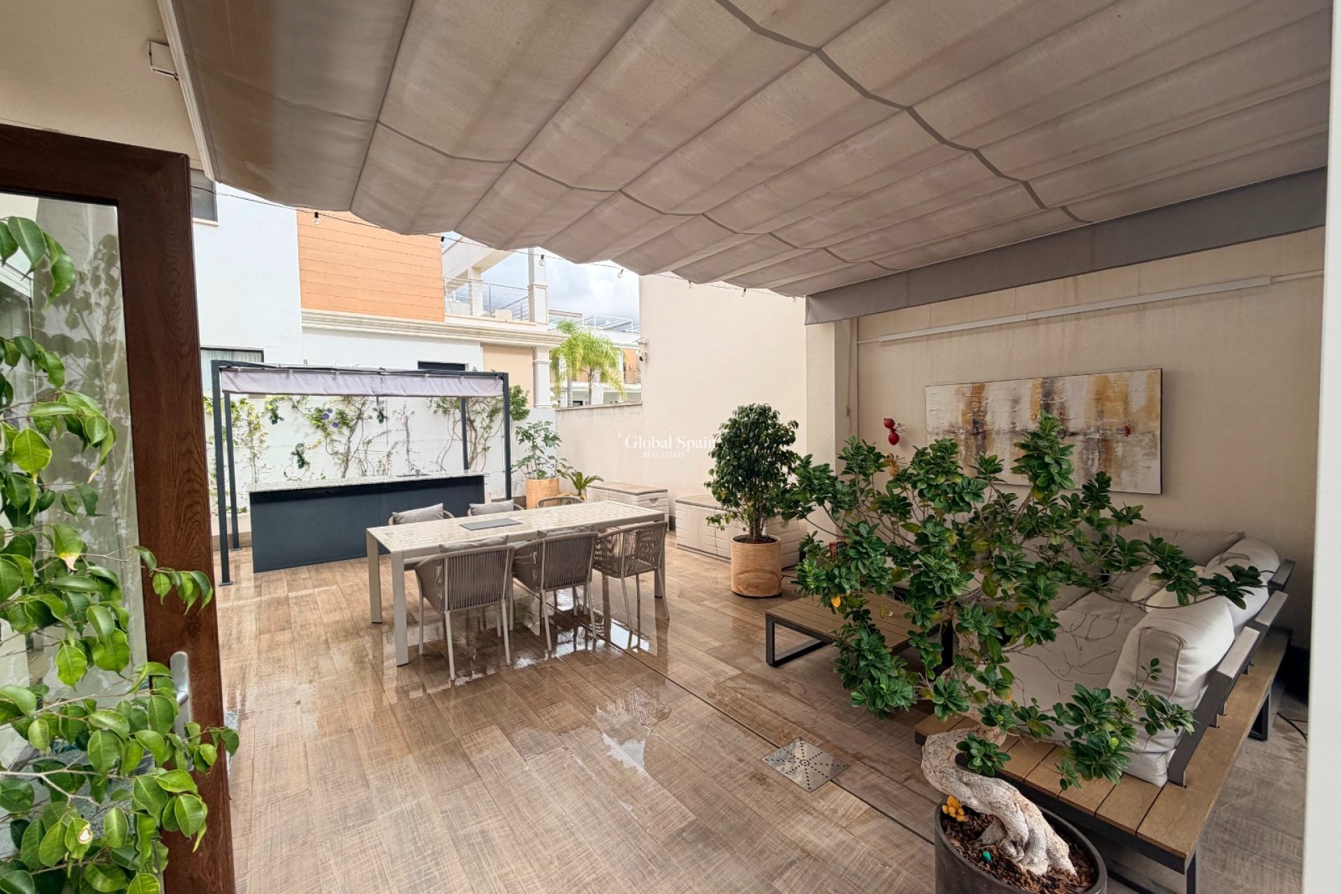 Resale - VILLA -
CIUDAD QUESADA