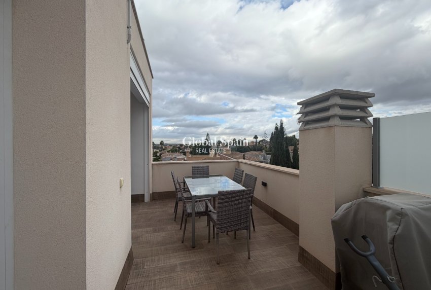 Resale - VILLA -
CIUDAD QUESADA