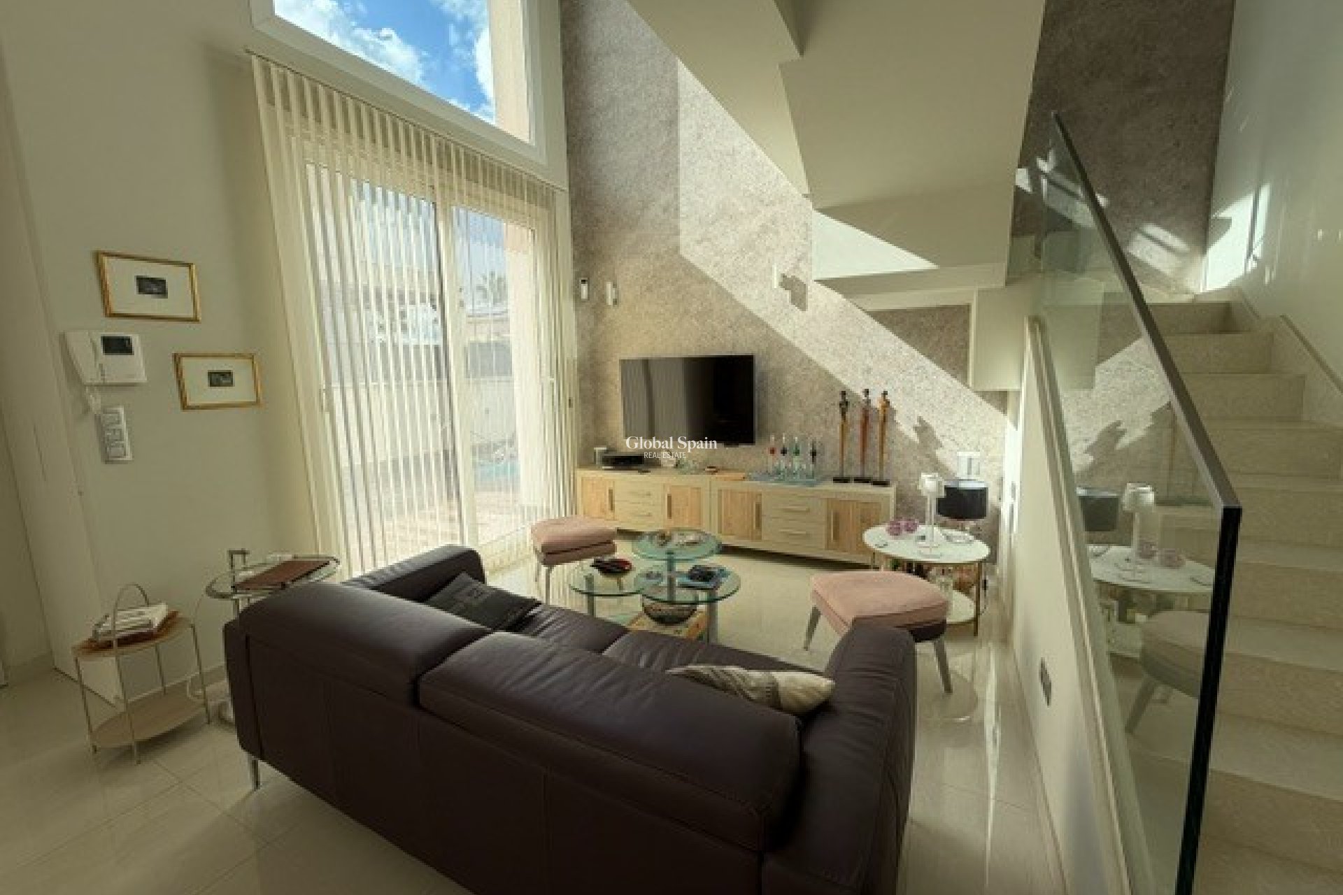 Resale - VILLA -
CIUDAD QUESADA