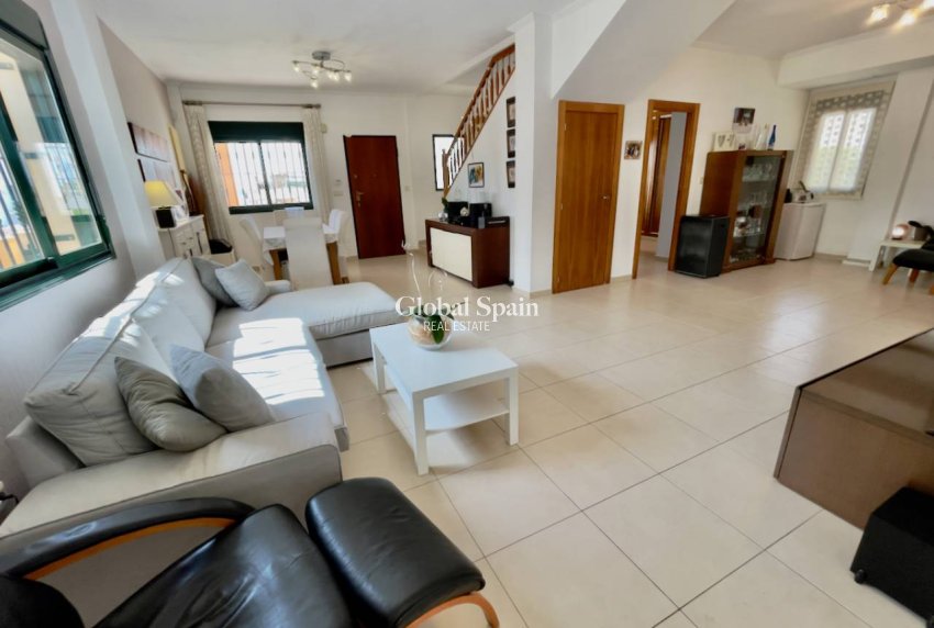 Resale - Villa -
CIUDAD QUESADA