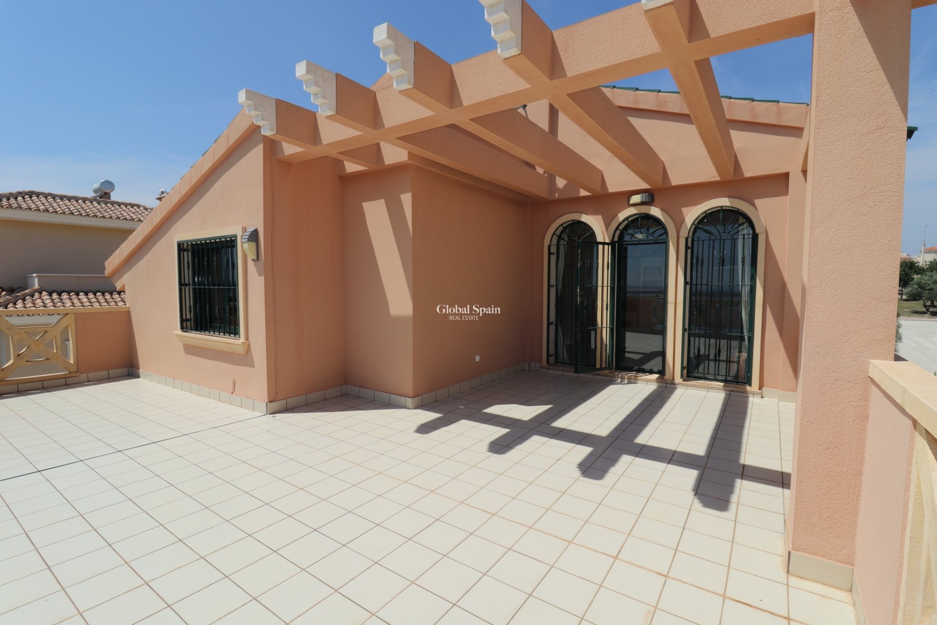 Resale - Villa -
CIUDAD QUESADA