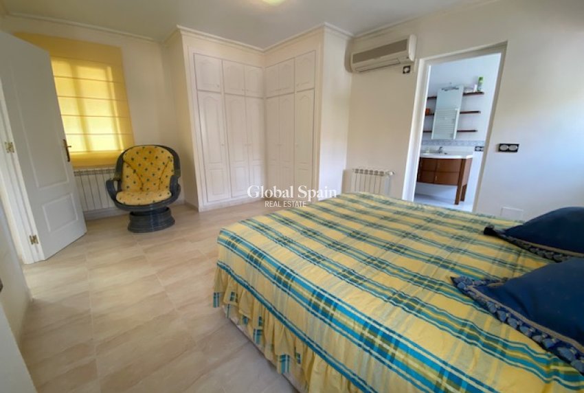 Resale - VILLA -
CIUDAD QUESADA