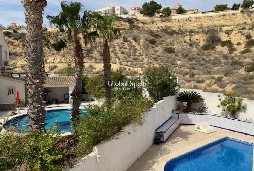 Resale - VILLA -
CIUDAD QUESADA