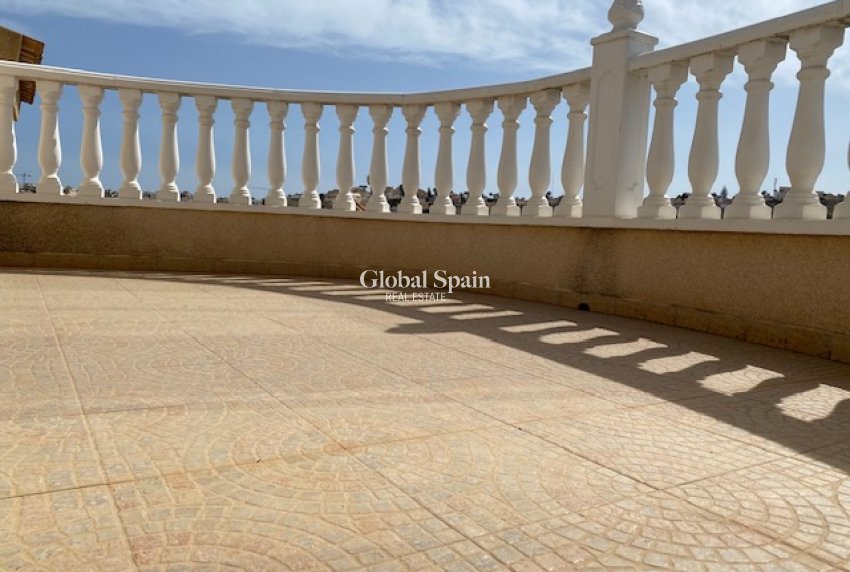 Resale - VILLA -
CIUDAD QUESADA