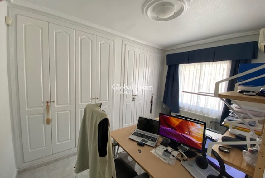 Resale - VILLA -
CIUDAD QUESADA