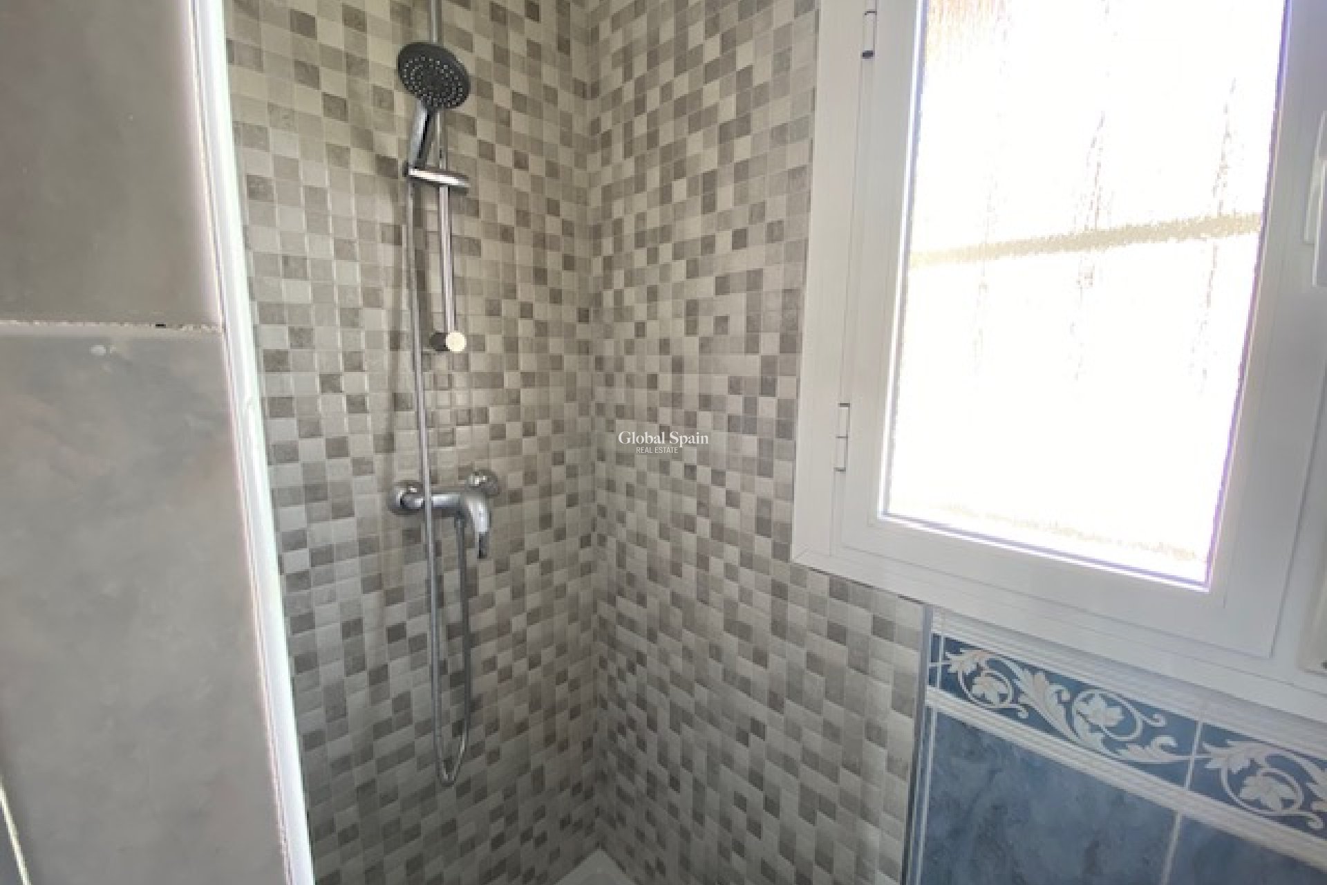 Resale - VILLA -
CIUDAD QUESADA