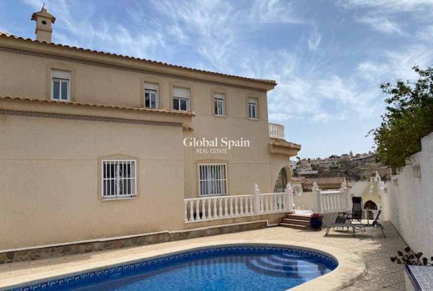 Resale - VILLA -
CIUDAD QUESADA