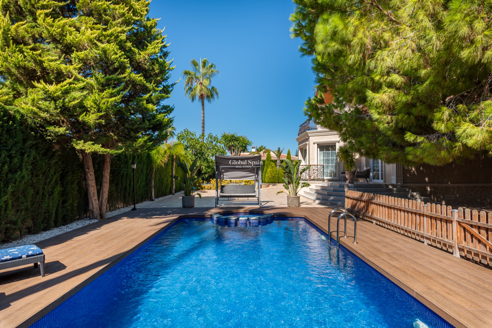 Resale - VILLA -
CIUDAD QUESADA