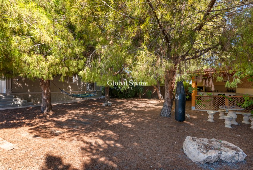 Resale - VILLA -
CIUDAD QUESADA