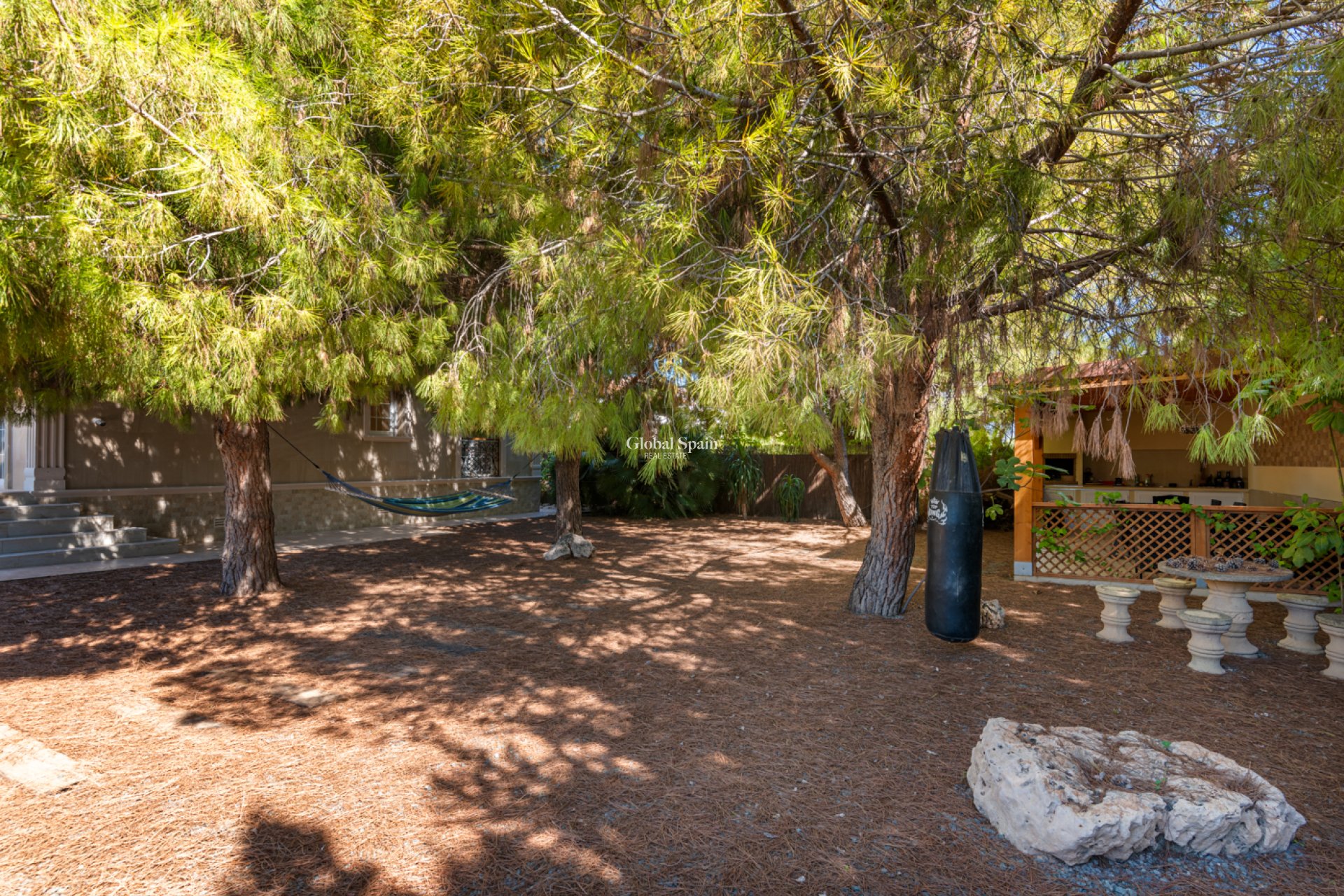 Resale - VILLA -
CIUDAD QUESADA