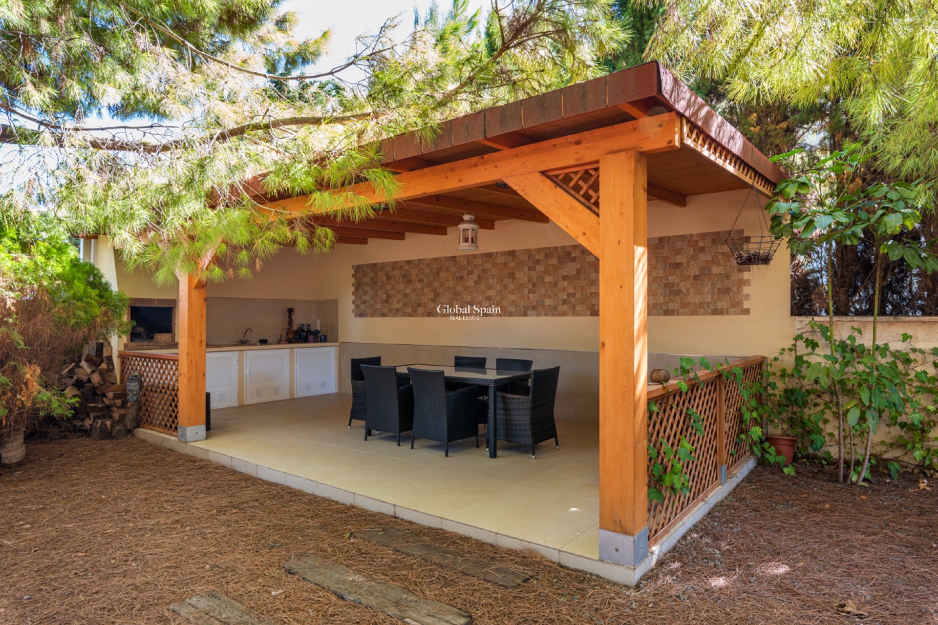 Resale - VILLA -
CIUDAD QUESADA