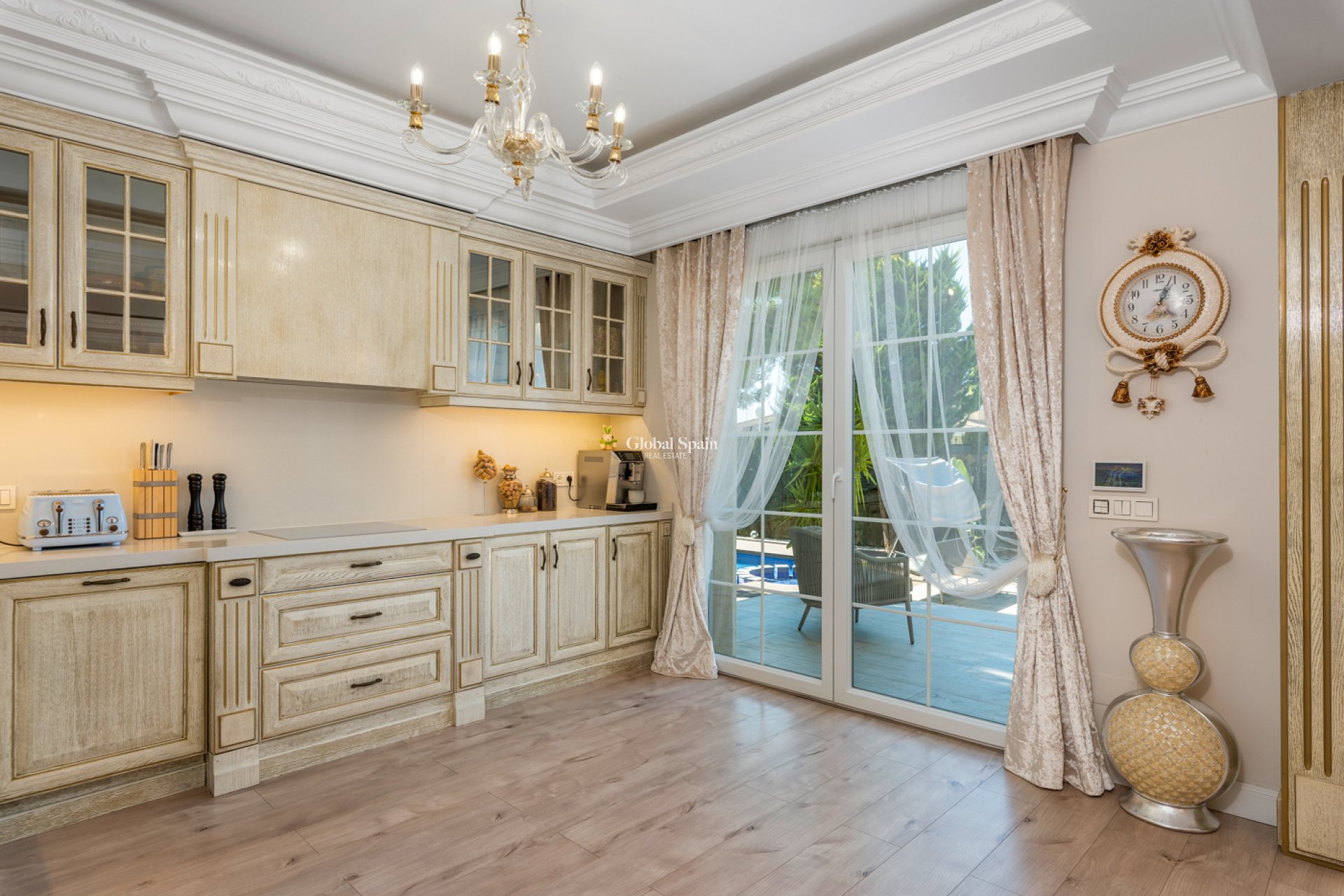 Resale - VILLA -
CIUDAD QUESADA