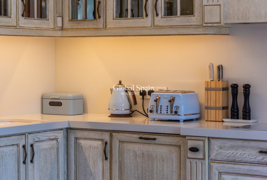 Resale - VILLA -
CIUDAD QUESADA