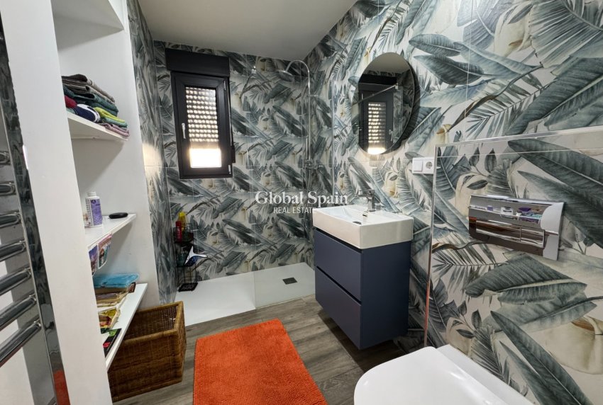 Resale - Villa -
CIUDAD QUESADA