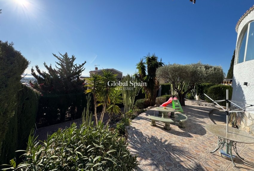 Resale - Villa -
CIUDAD QUESADA