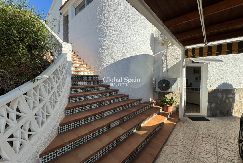 Resale - Villa -
CIUDAD QUESADA