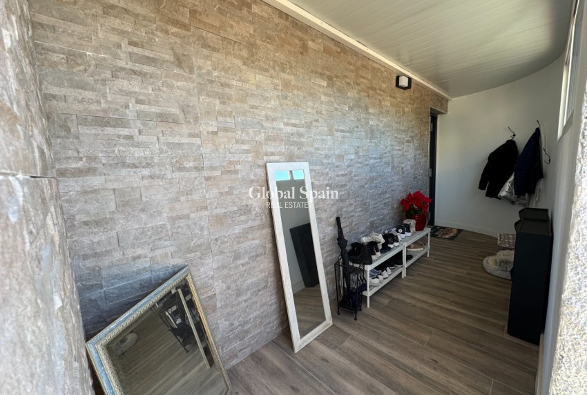 Resale - Villa -
CIUDAD QUESADA