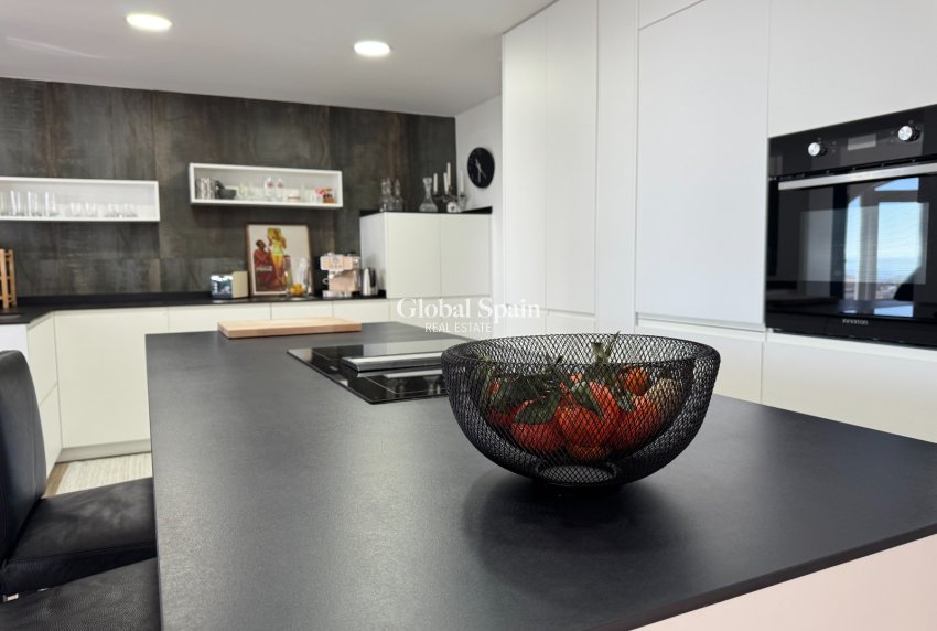 Resale - Villa -
CIUDAD QUESADA