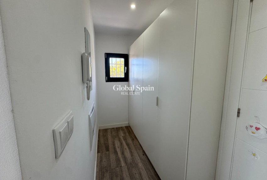 Resale - Villa -
CIUDAD QUESADA