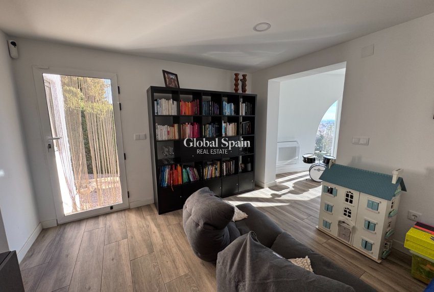 Resale - Villa -
CIUDAD QUESADA