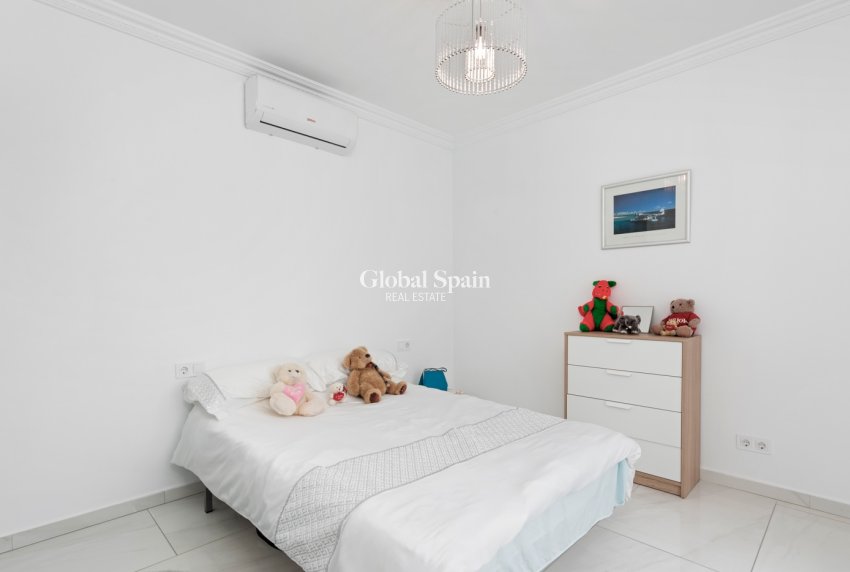 Resale - Villa -
CIUDAD QUESADA