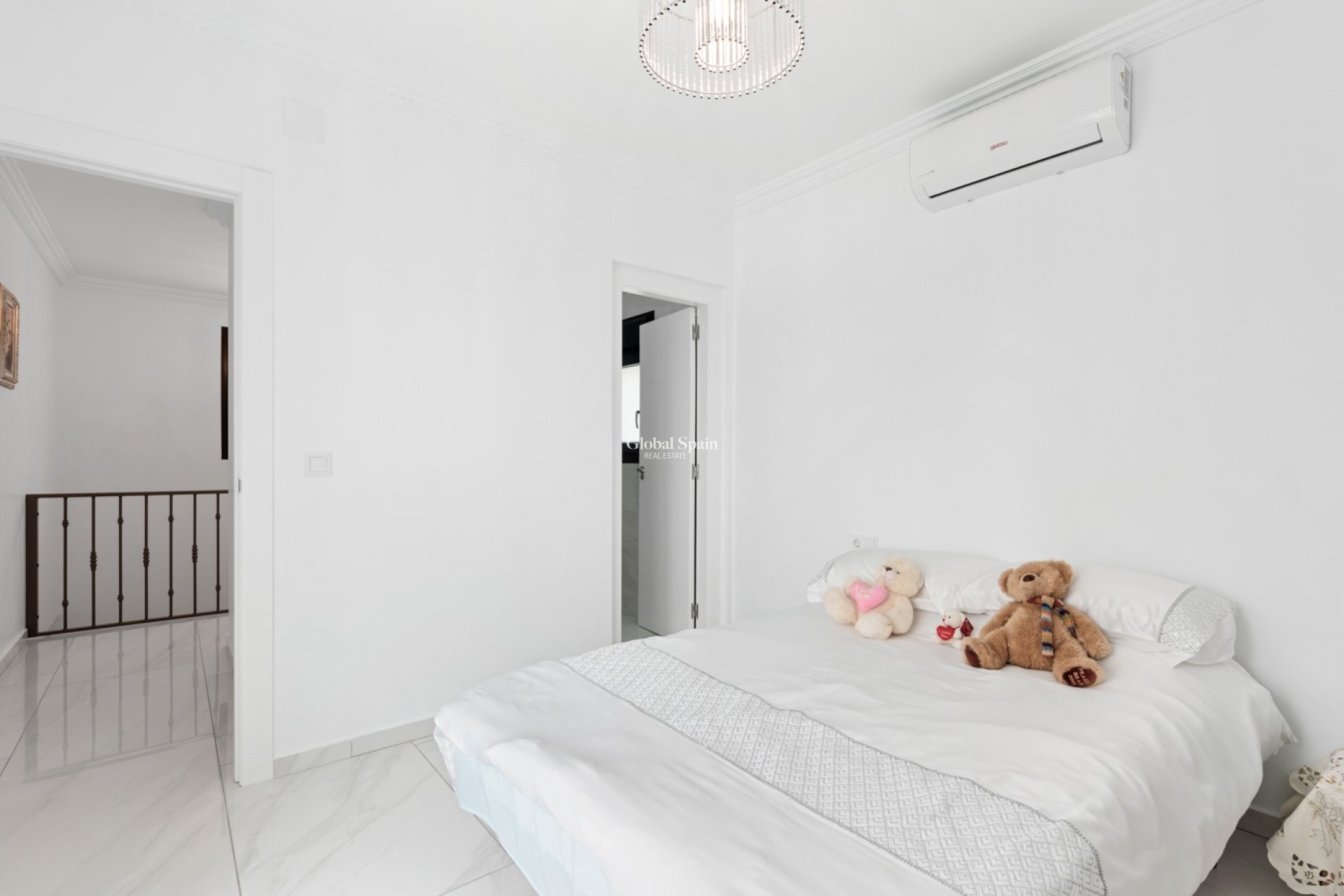 Resale - Villa -
CIUDAD QUESADA